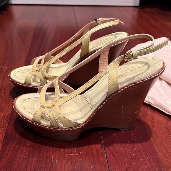Sergio Rossi pltform sandal heals
